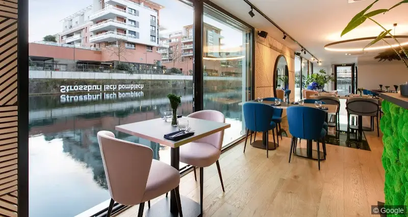 Photo de Blue Flamingo - Restaurant Flottant Insolite et Bar Rooftop à Strasbourg, restaurant à Strasbourg